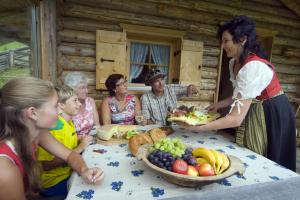 tradition-brauchtum-jause